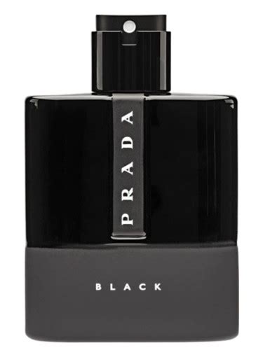 prada black smells like old lady